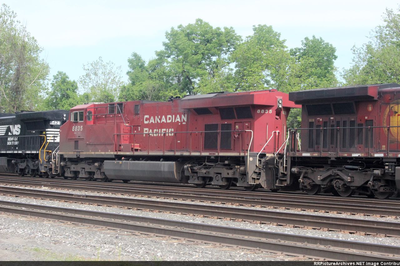 CP 8835